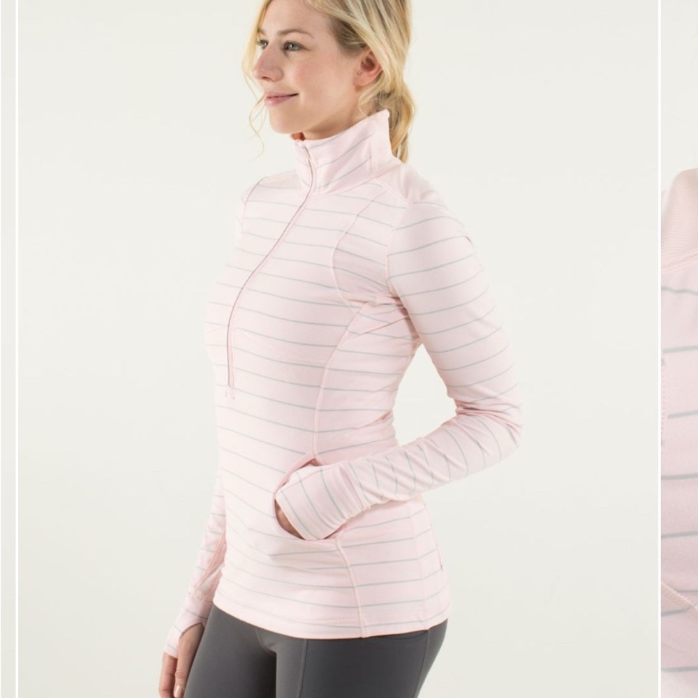 Star runner pullover. Good condition small hole at neck line as shown
